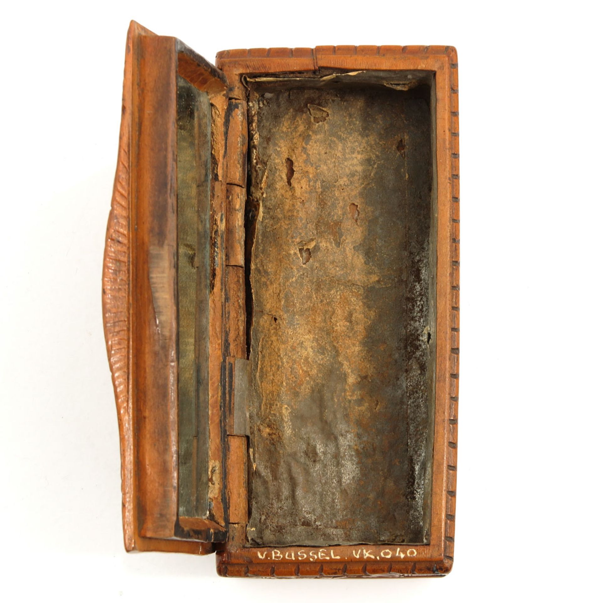 A 19th Century Snuff Box - Bild 8 aus 8