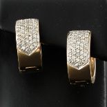 A Pair of 14KG Diamond Earring