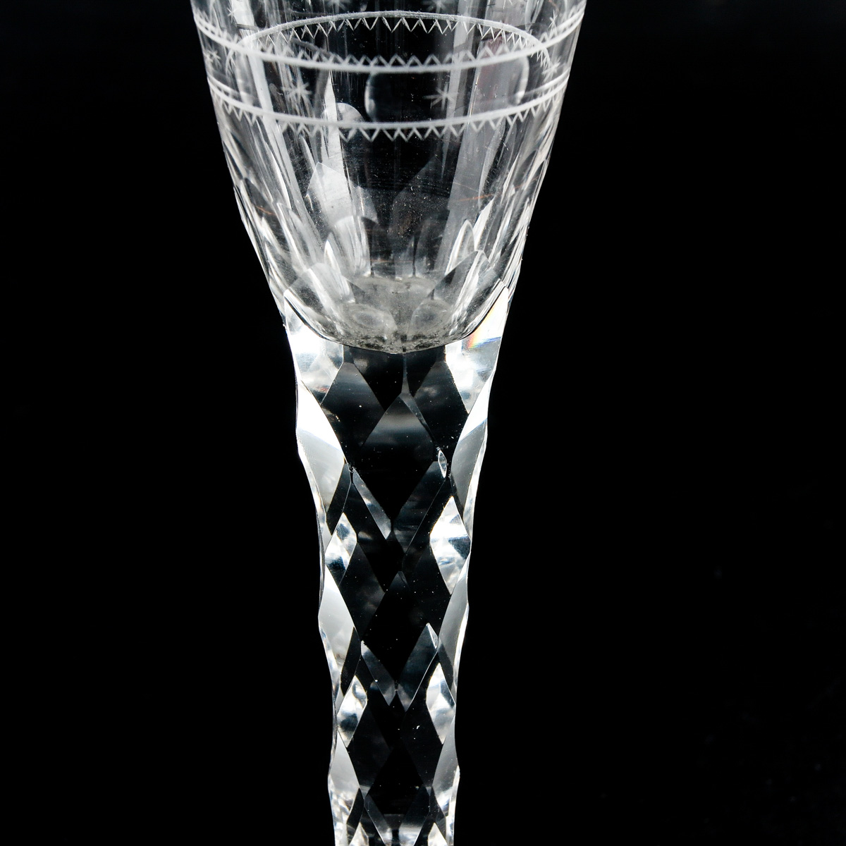 A Set of 3 19th Century Cut Crystal Wine Glasses - Image 7 of 8