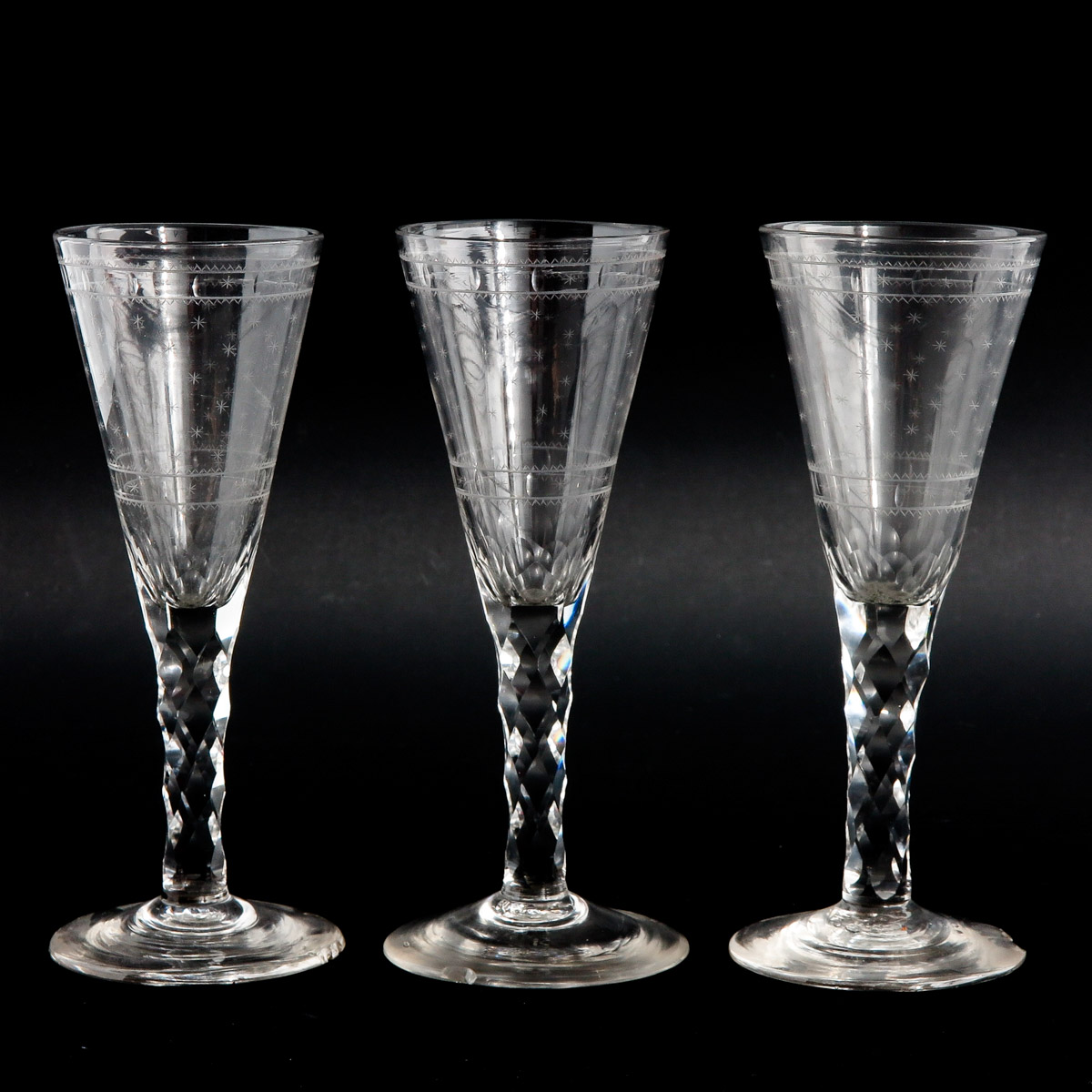 A Set of 3 19th Century Cut Crystal Wine Glasses - Image 4 of 8