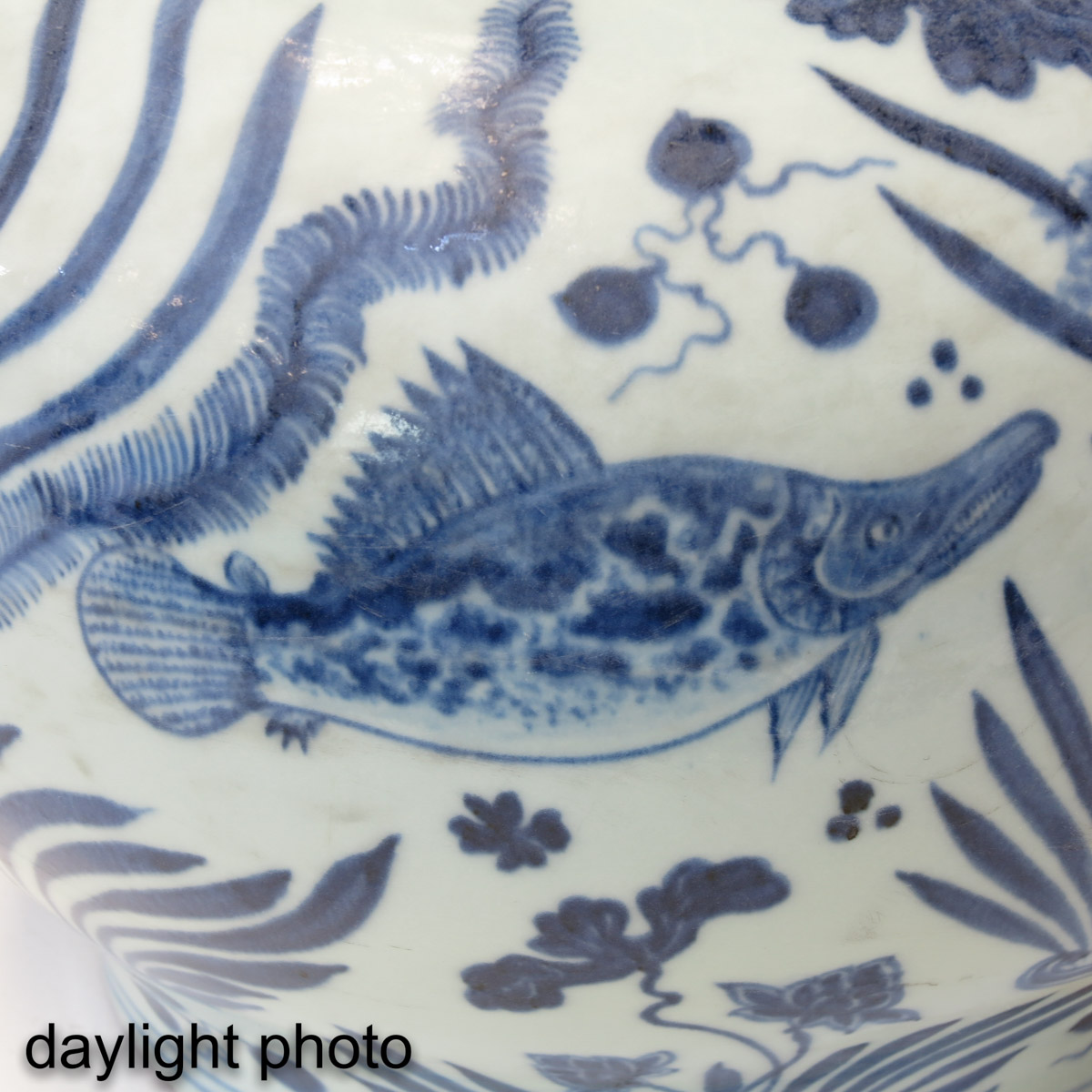 A Blue and White Vase - Image 9 of 9