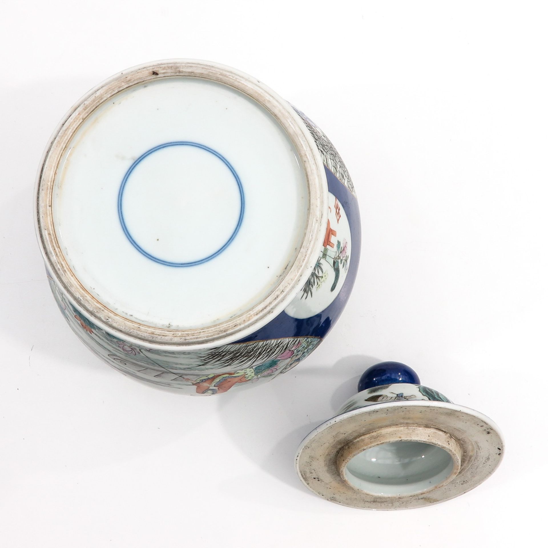 A Powder Blue Jar with Cover - Bild 6 aus 9