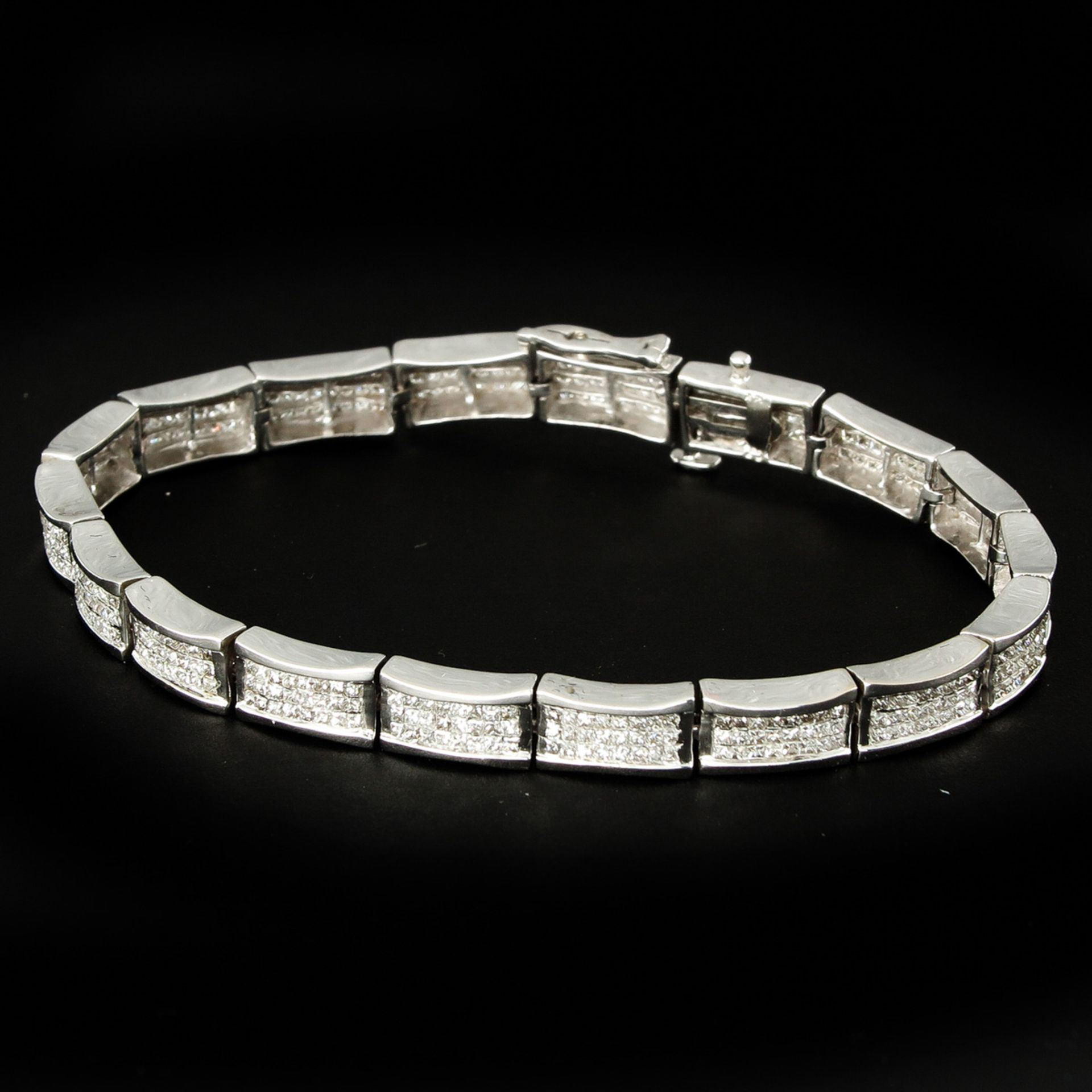 A 14KG Diamond Bracelet