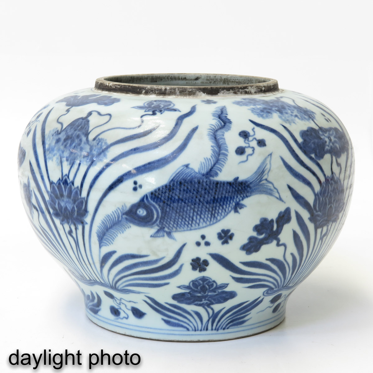 A Blue and White Vase - Image 7 of 9