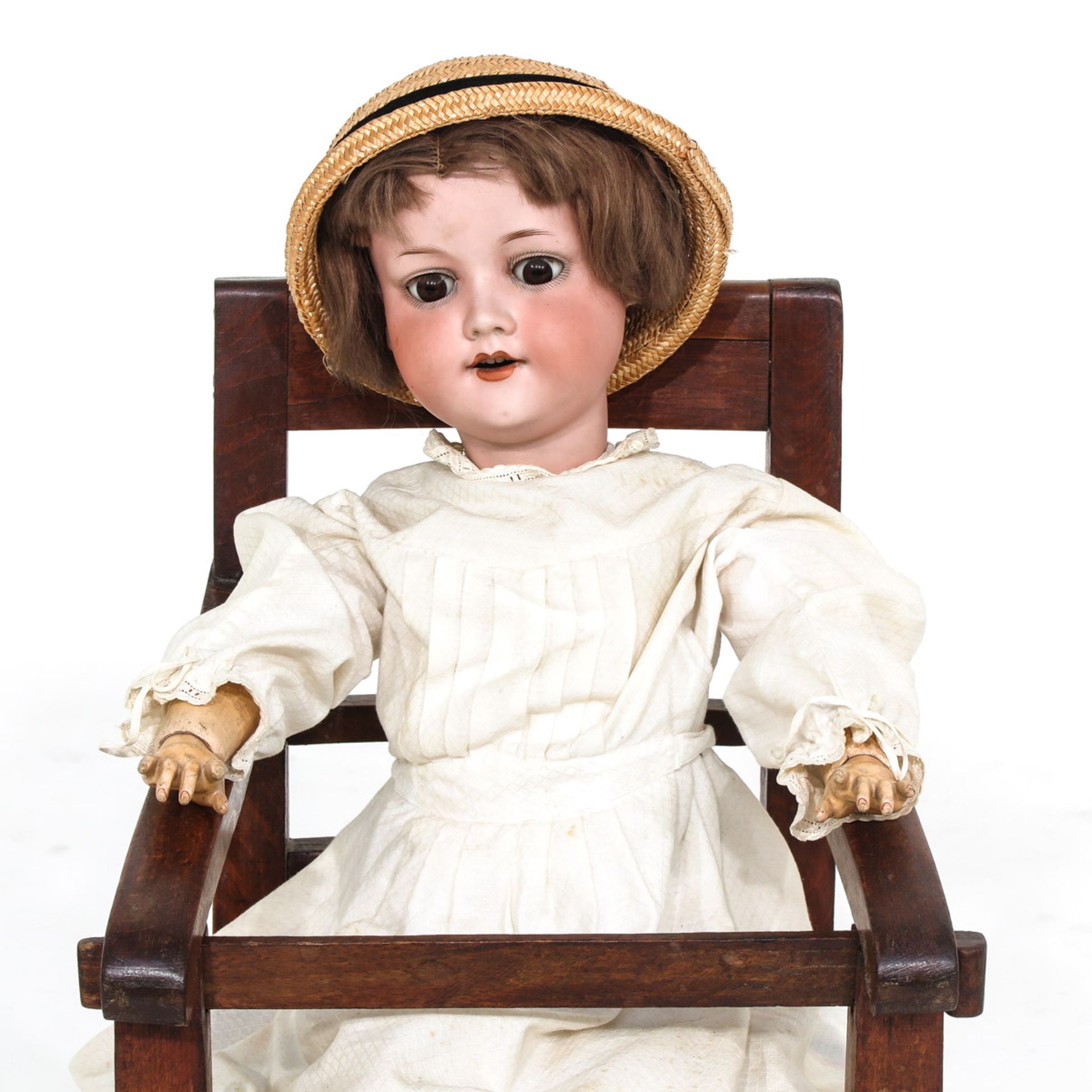 A Collection of Dolls and Doll Furniture - Bild 5 aus 9