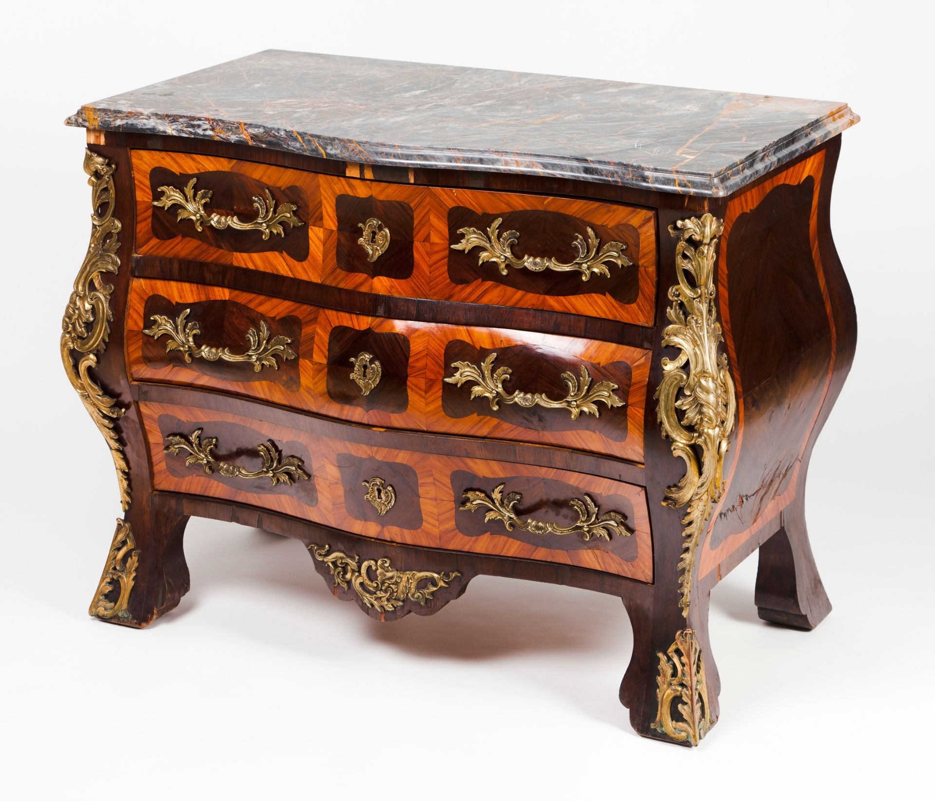 A pair of Regence style commodes - Image 2 of 2