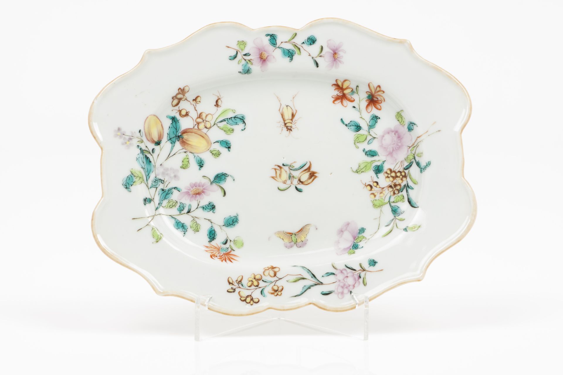 A scalloped tray