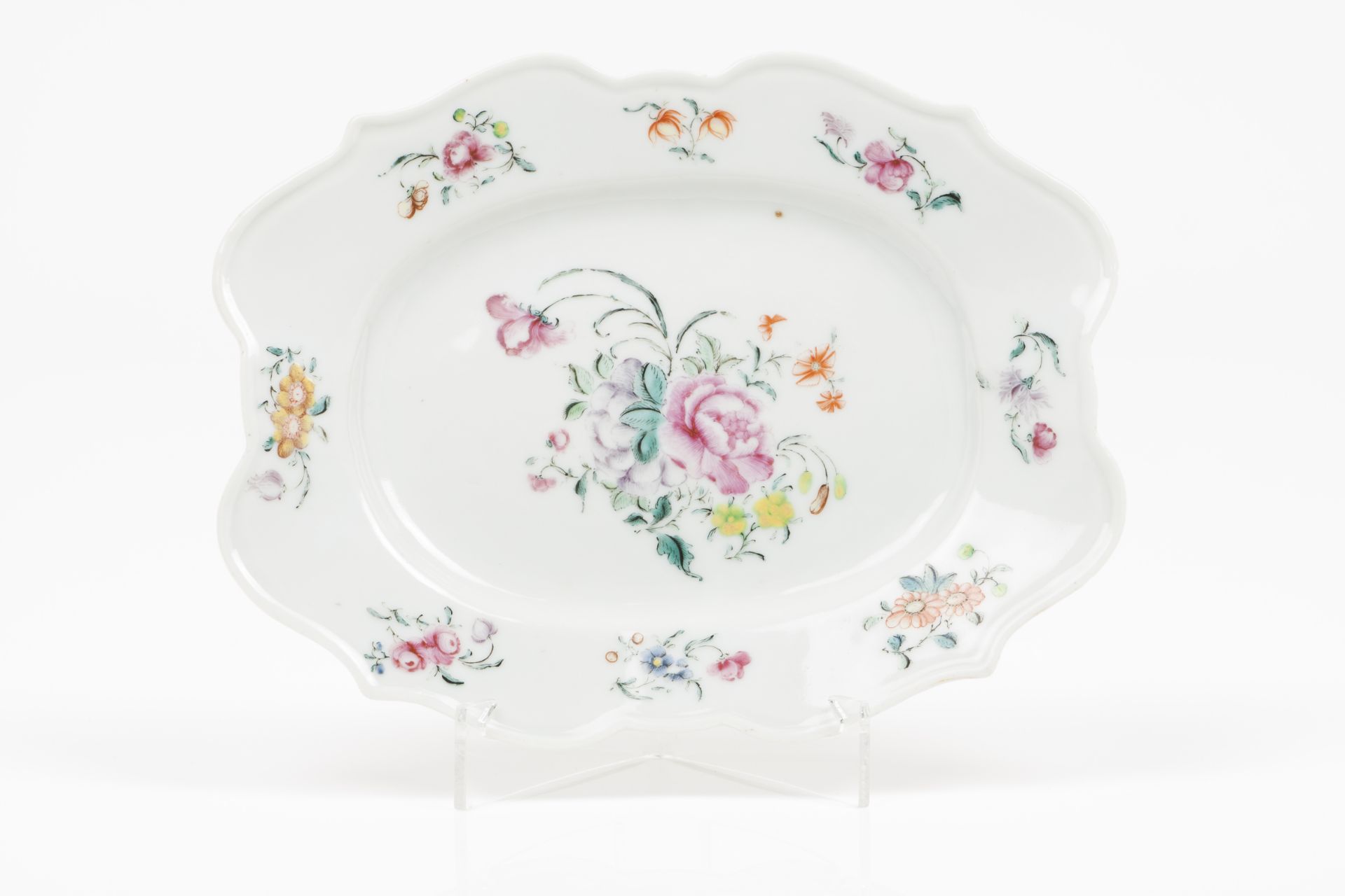 A scalloped tray