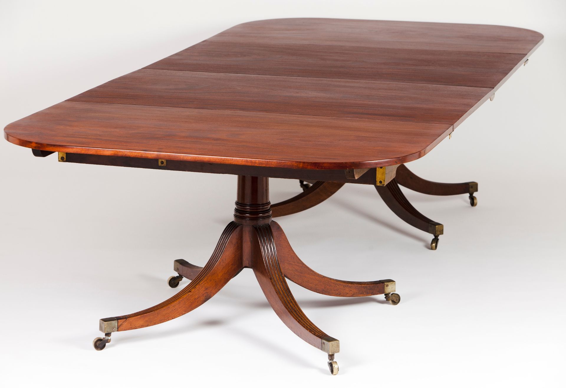 A George III dining table