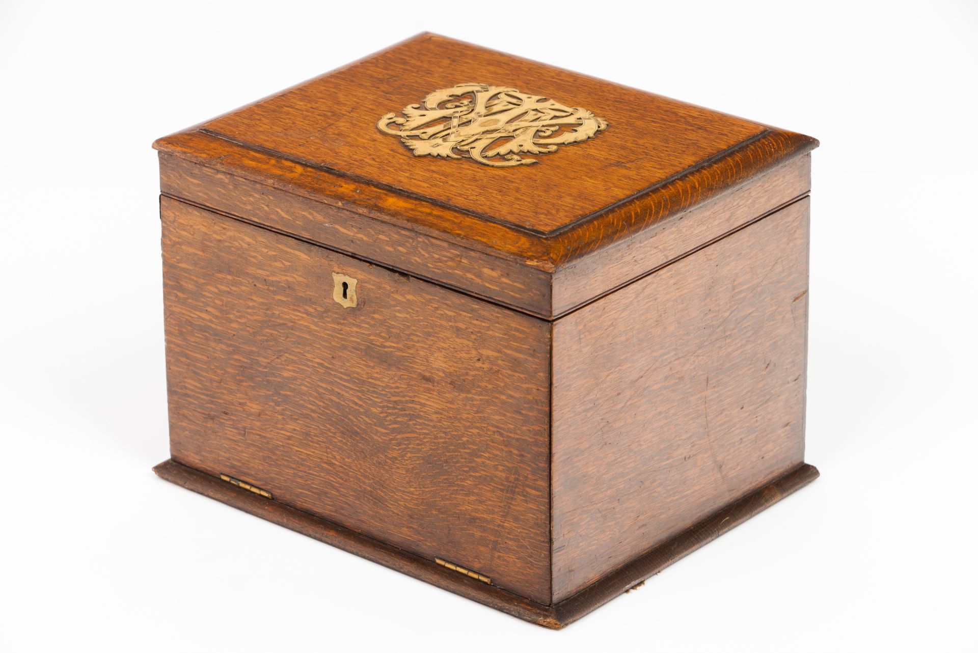 A Napoleon III style box