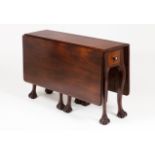 A D.João V style drop leaf table