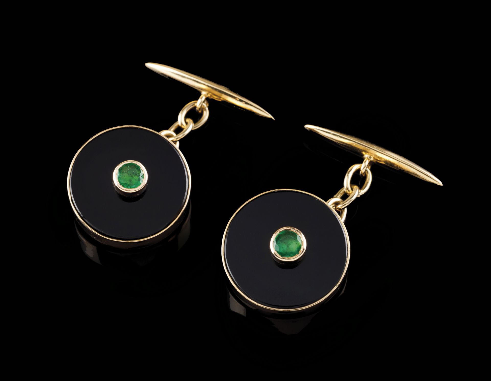 A pair of cufflinks