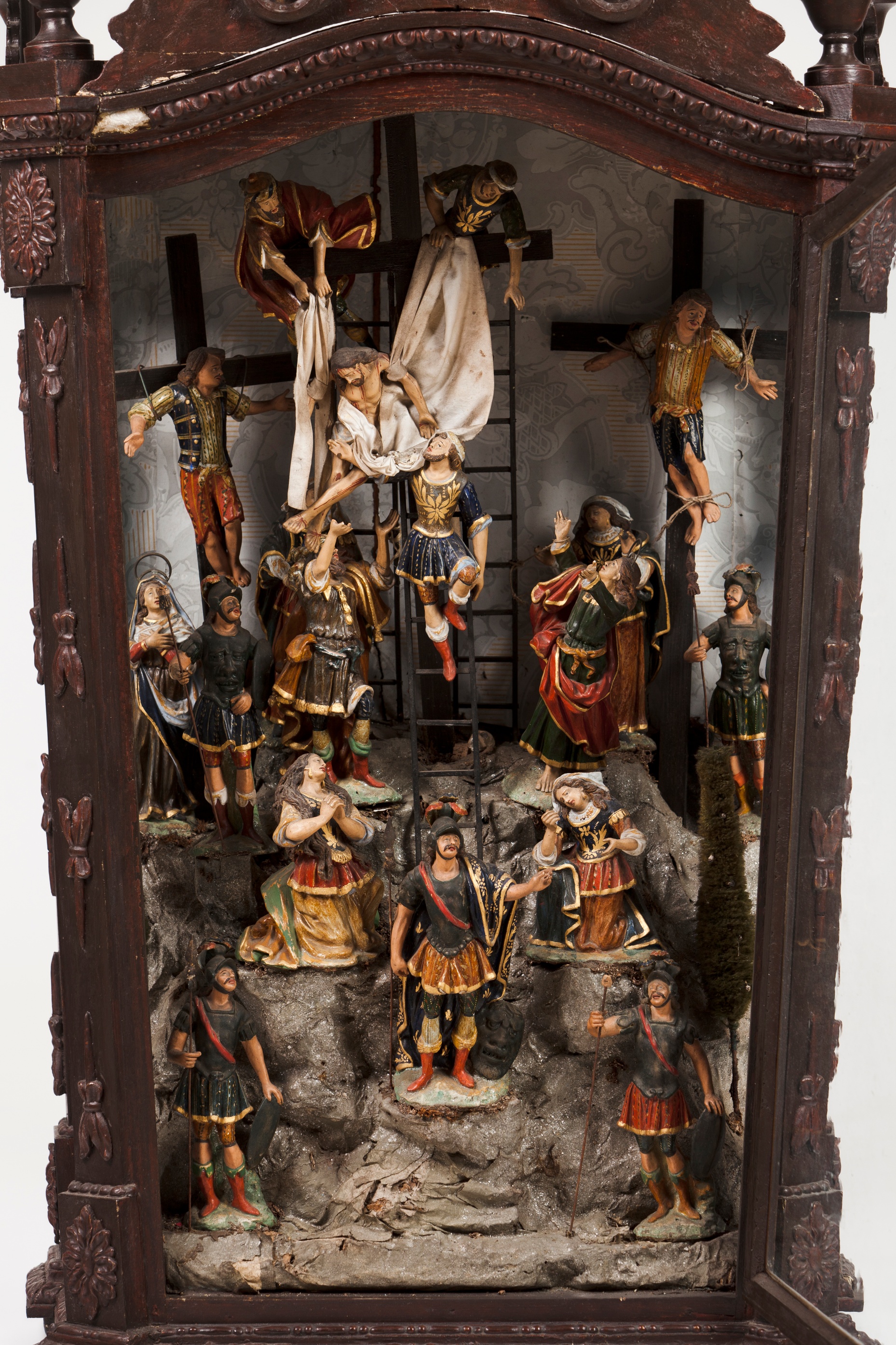 "The Descent of the Cross" in a D.Maria display case - Image 3 of 3