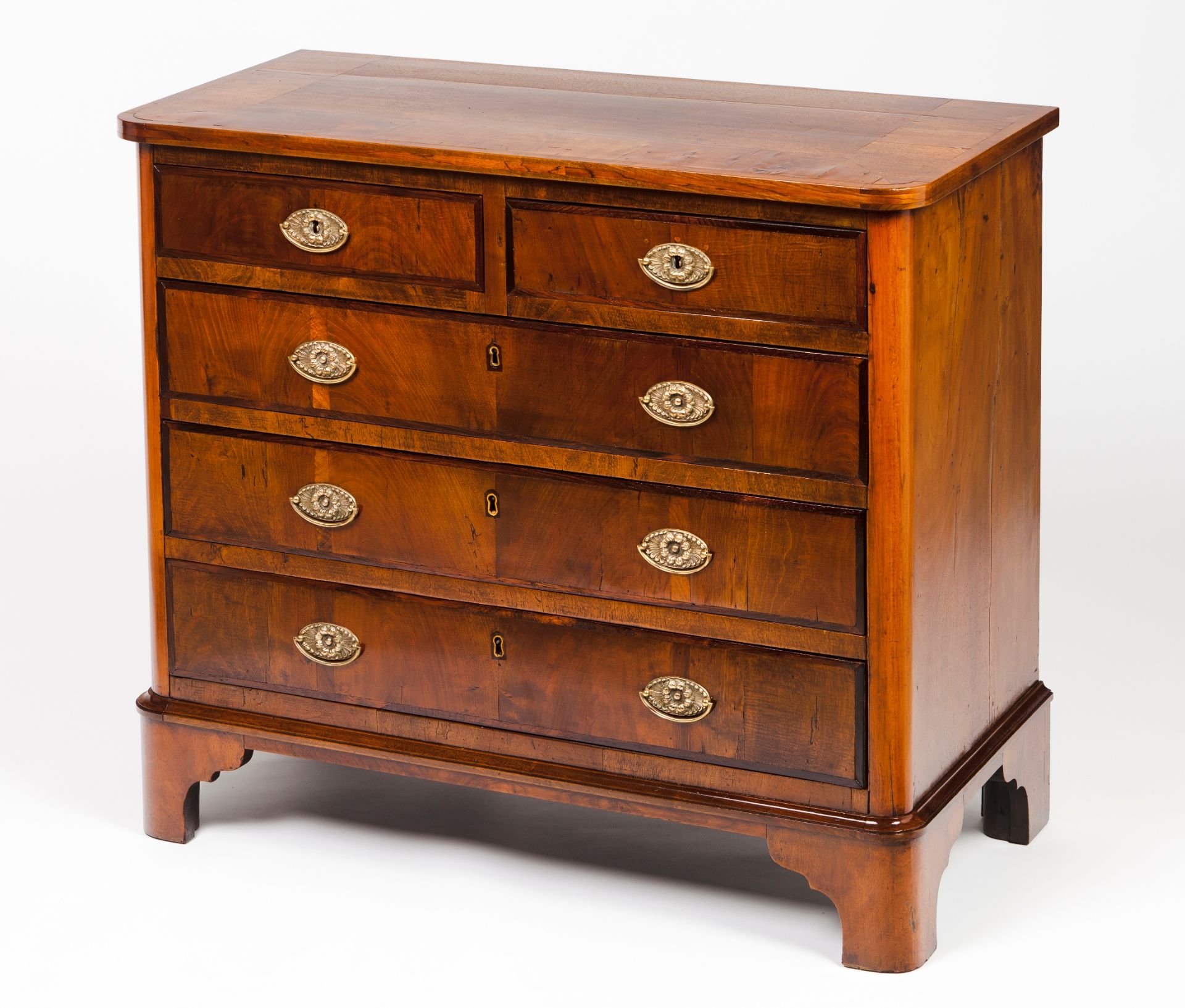 A George III chest of drawers