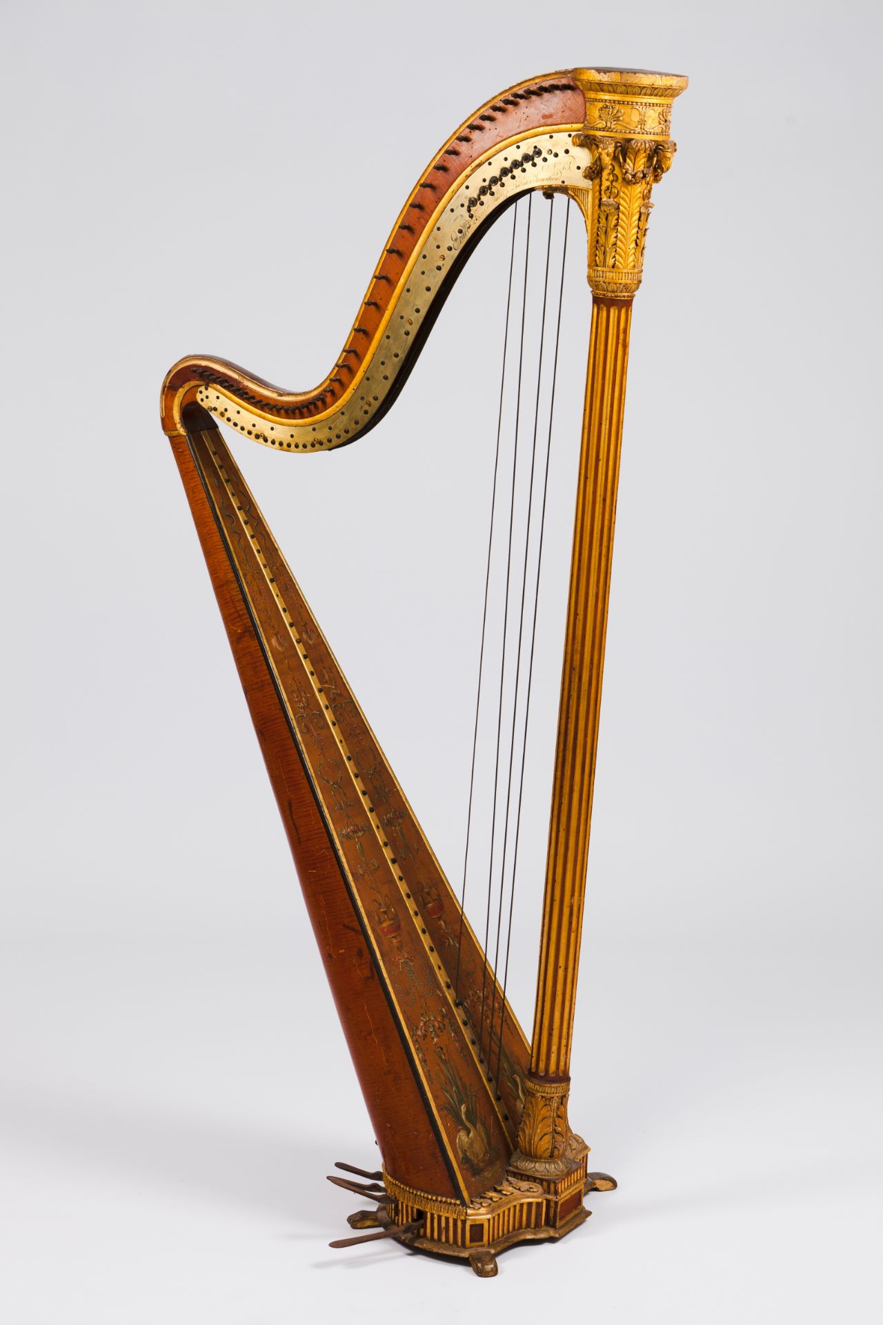 A Symphonic harp, Sebastian ErardMaple wood Carved and gilt decoration Fluted column and crown/ - Bild 2 aus 4