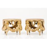 A pair of D.Maria bracketsCarved and gilt wood Portugal, 19th century (losses and faults)27x33 cm
