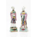 Female figuresTwo Chinese porcelain female figures Polychrome "Famille Rose" enamelled decoration