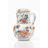 A small jug with coverChinese porcelain Floral Imari decoration Qianlong reign (1736-1795)Height: 13