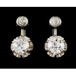 A pair of earringsGold Set with 4 European brilliant cut diamonds, the two largest (ca. 0.80ct)