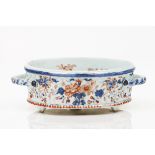 A basketChinese export porcelain Scalloped, polychrome and gilt Imari decoration Qianlong reign (