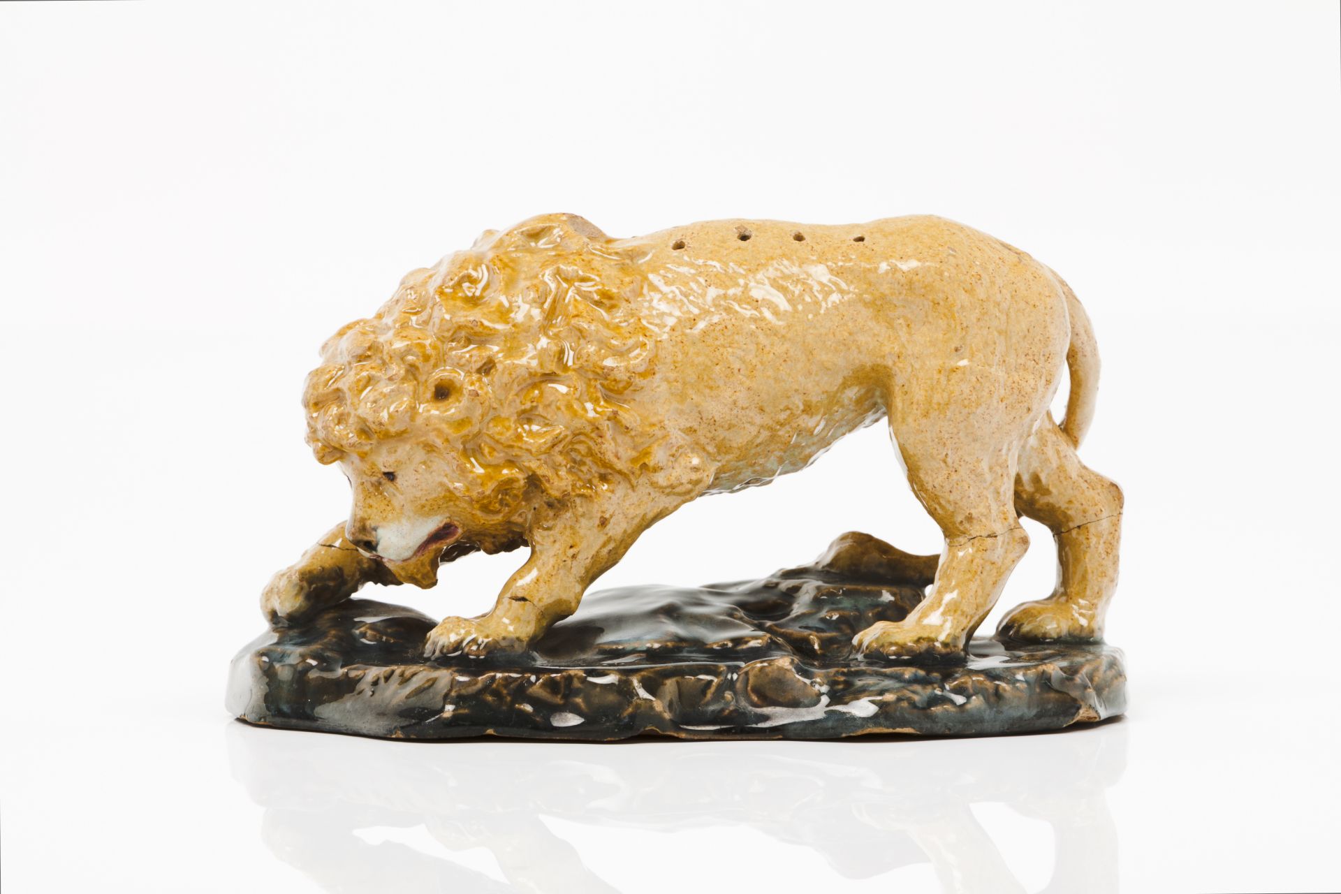 Toothpick holder - Lion