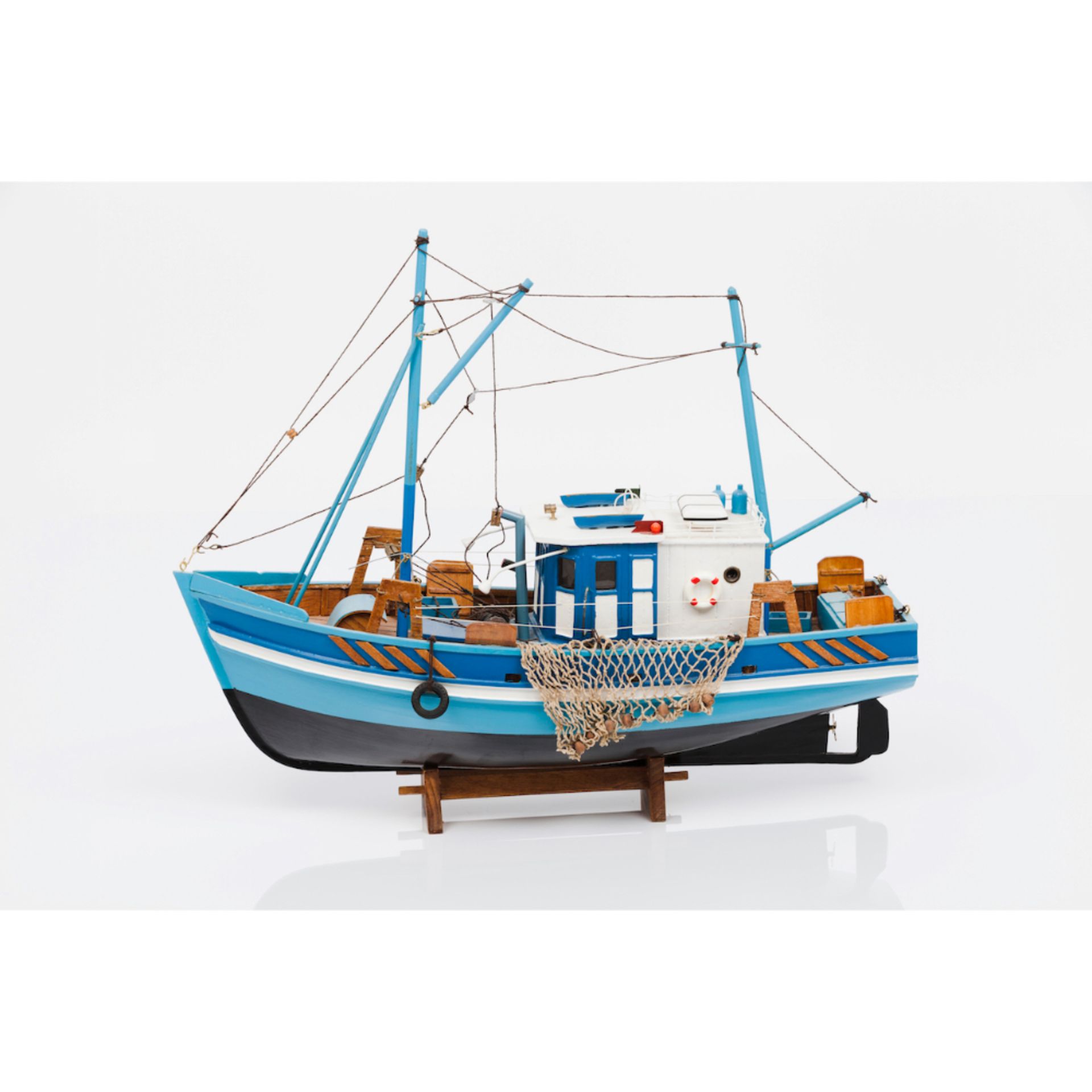 Model of a trawlerWood, metal and other materials 20th century37x47 cm