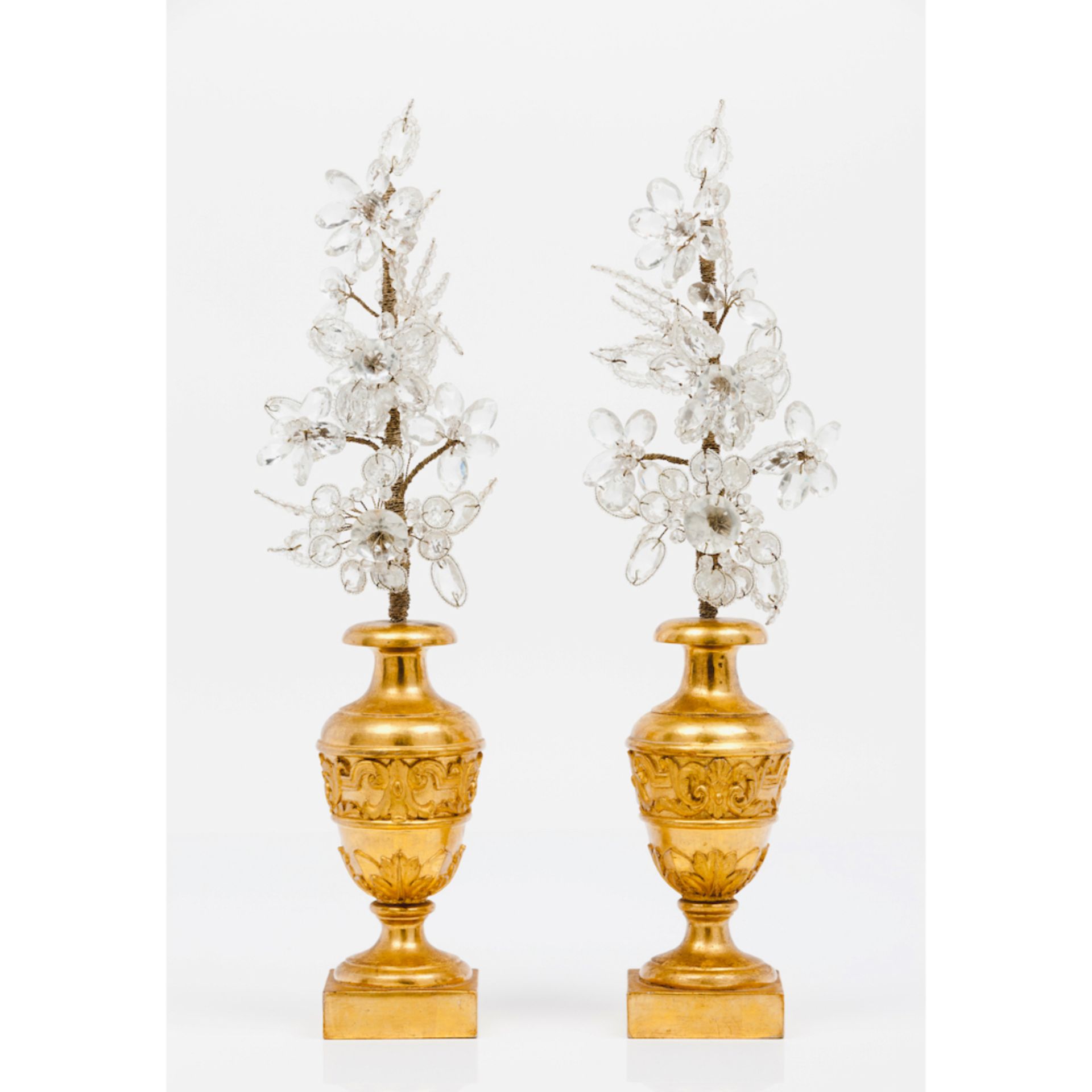 A pair of palm shaped elementsCarved and gilt wooden stand Glass branches Europe, 20th century