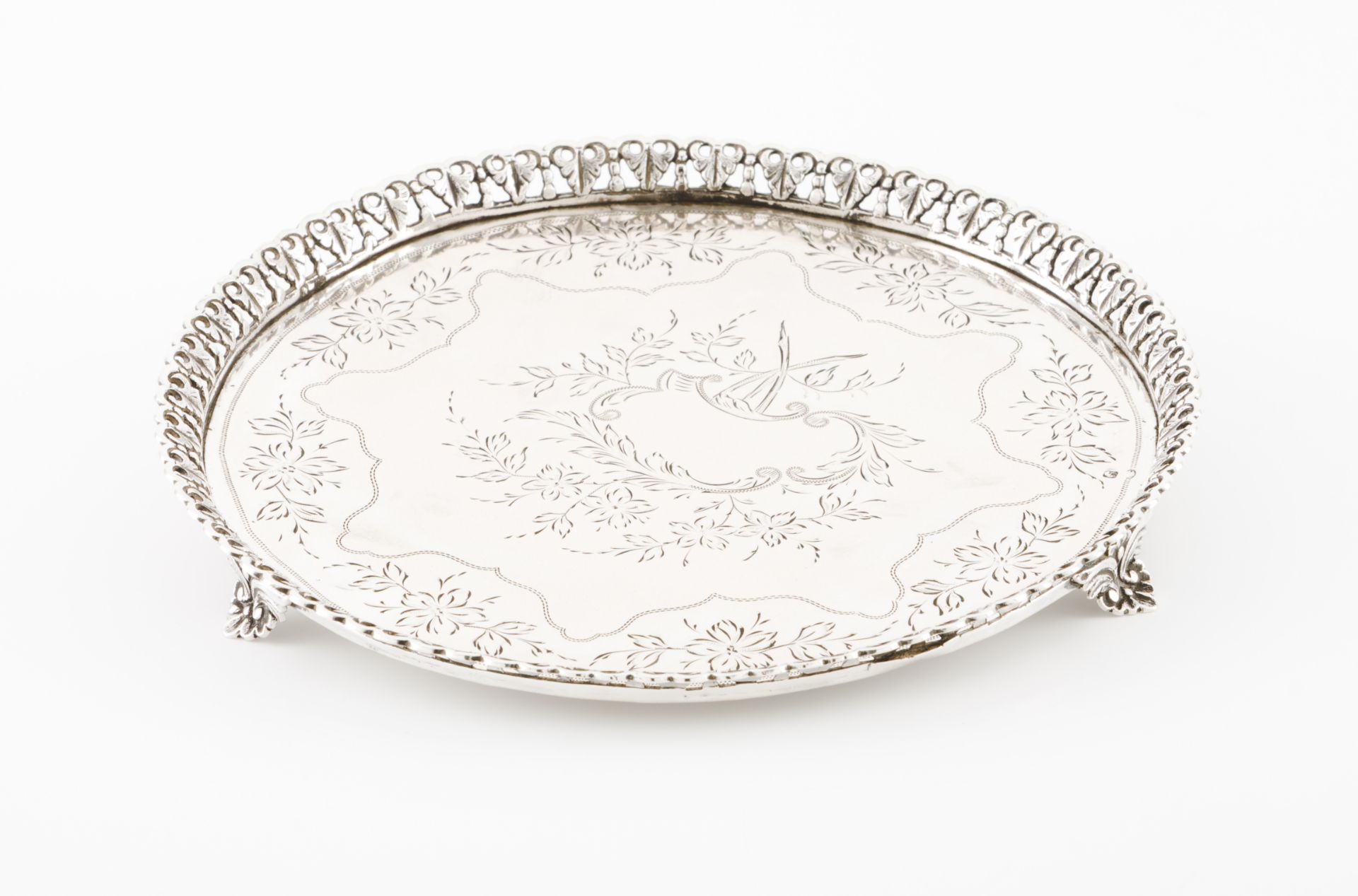 A galleried salver