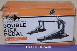 Roland Electronic Drum Double Kick Pedal, RDH 102. Box damaged