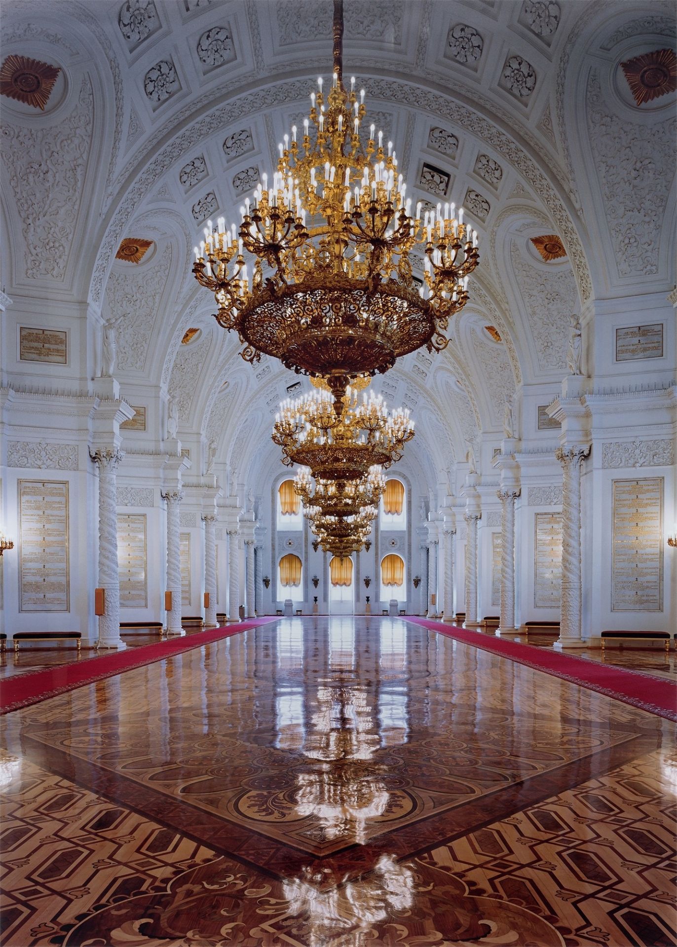 Robert Polidori. „St. George's Room, Kremlin, Moscow, Russia“. 2005