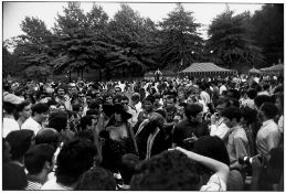 Garry Winogrand. Central Park, New York. 1968