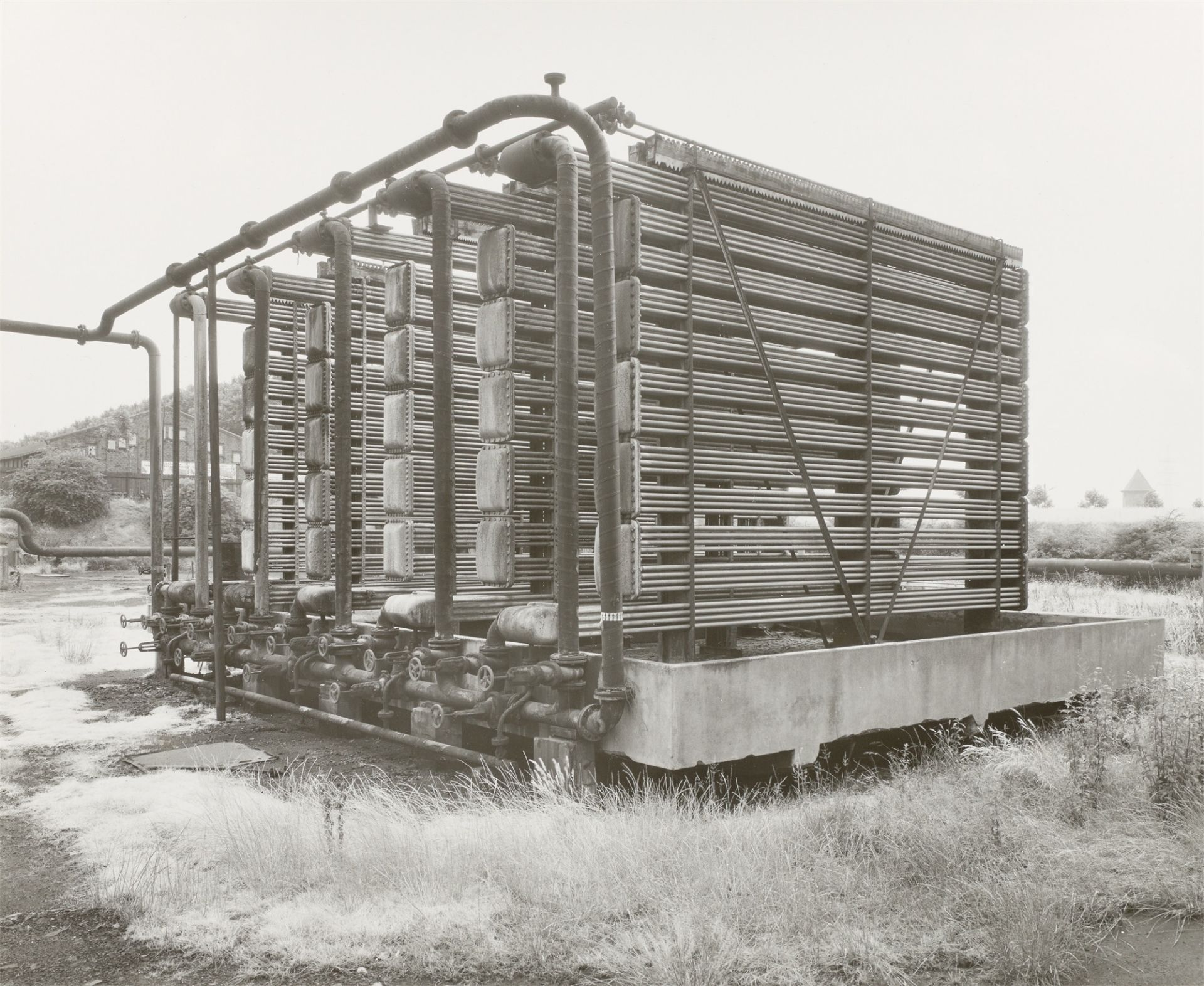 Bernd und Hilla Becher (Siegen 1931 – 2007 Rostock / Potsdam 1934 – 2015 Düsseldorf). „KÜHLER…. 1973