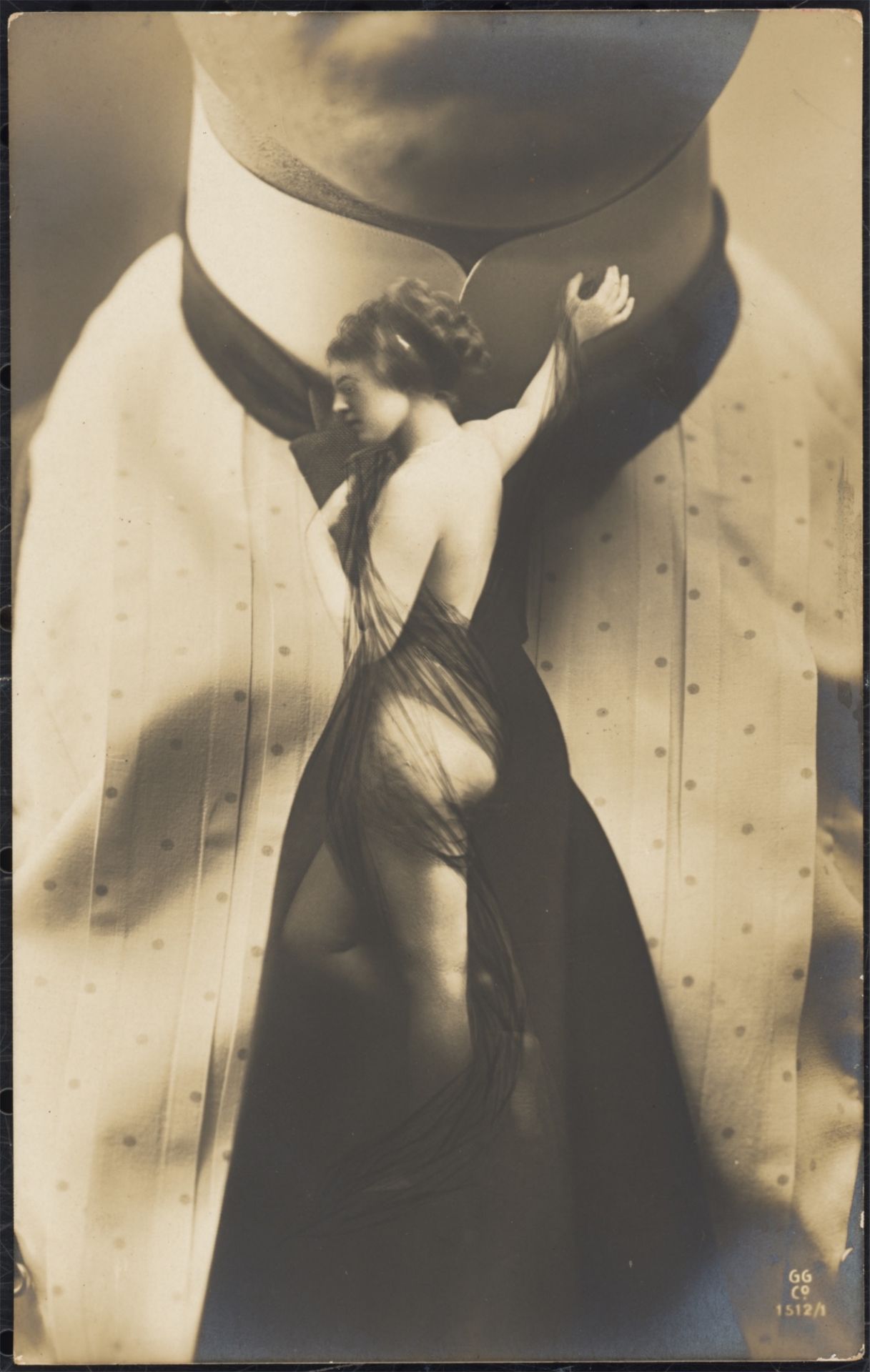 Georg Gerlach & Co., Berlin. Erotische Fantasie. Um 1912 - Bild 2 aus 4