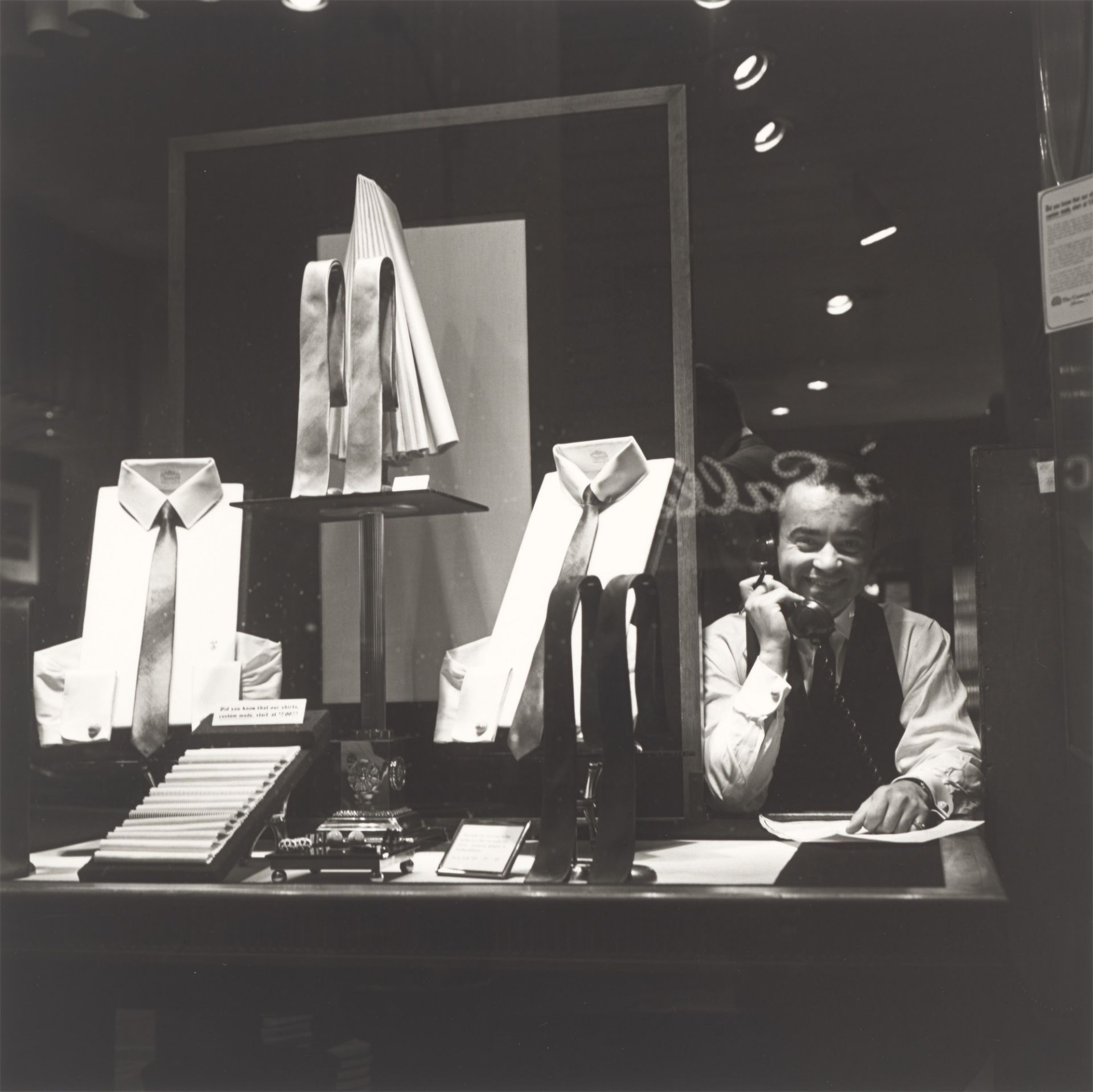 Vivian Maier (i.e. Vivian Dorothy Maier). In the Shop Window. 1952/60