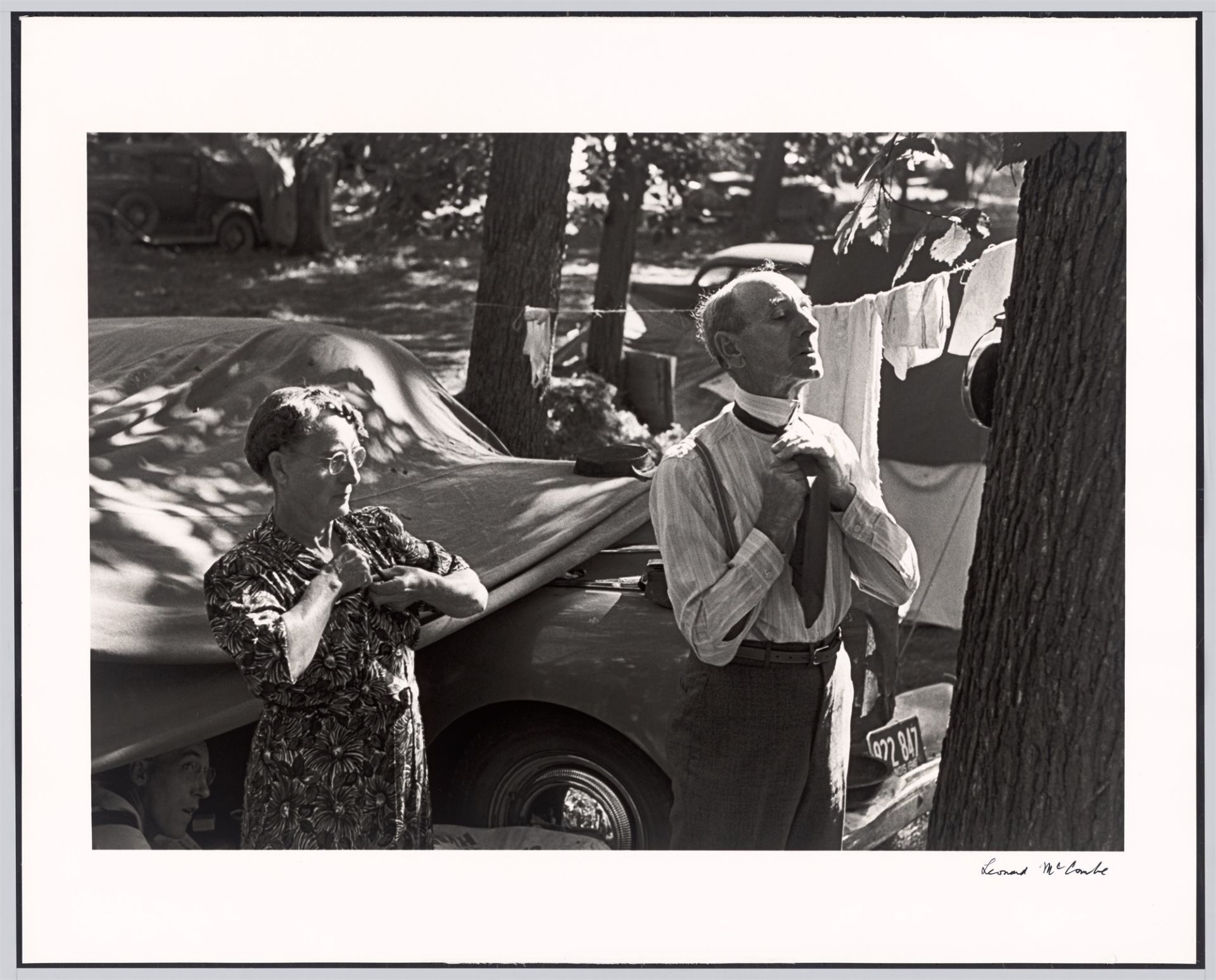 Leonard McCombe. Camping in Iowa. 1946 - Bild 2 aus 4