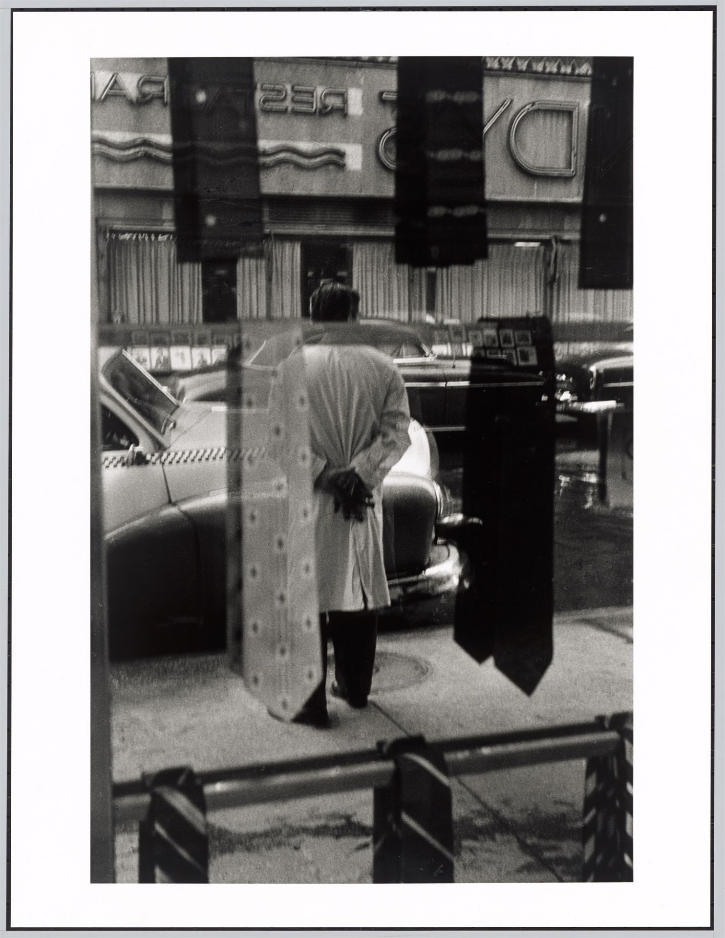 Louis Stettner. ”On Madison Avenue, N.Y.C”. 1954 - Image 2 of 4