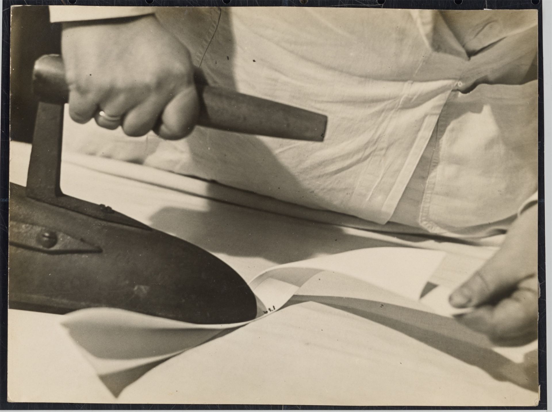 Friedrich Seidenstücker. Kragen wird gezogen!. Vor 1929 - Bild 2 aus 4