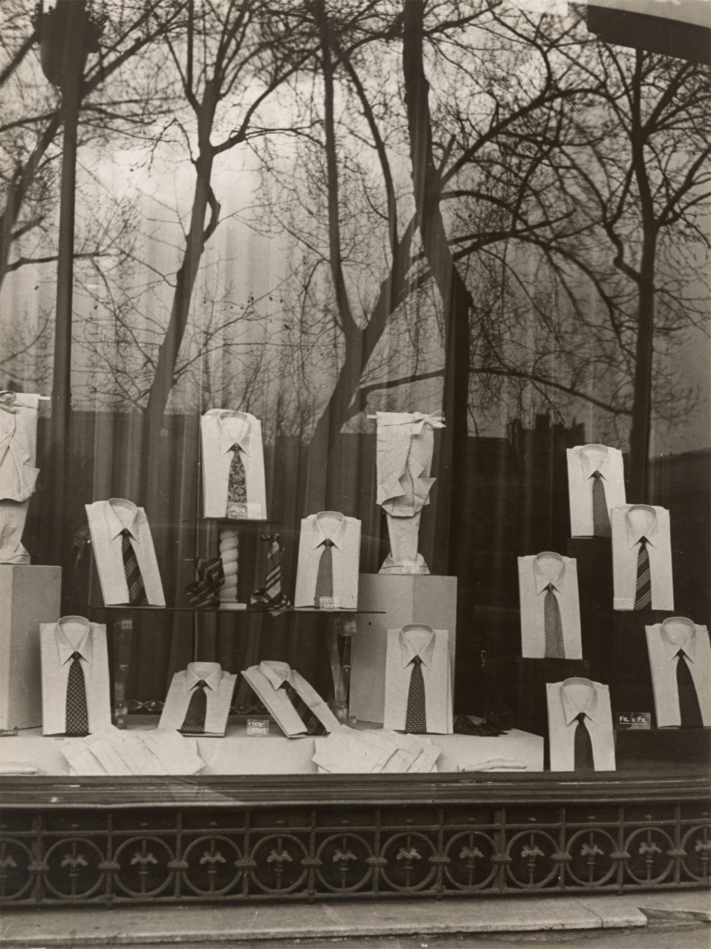 Édouard Boubat. Vitrine. Circa 1950