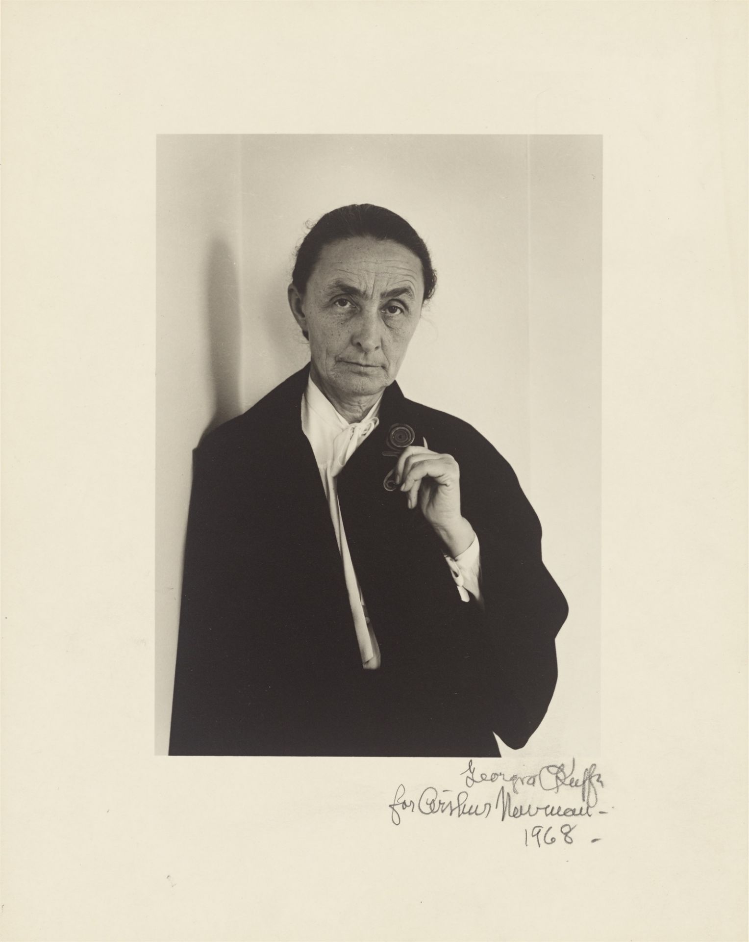 Arnold Newman. „Georgia O'Keeffe“. 1944 - Bild 2 aus 3