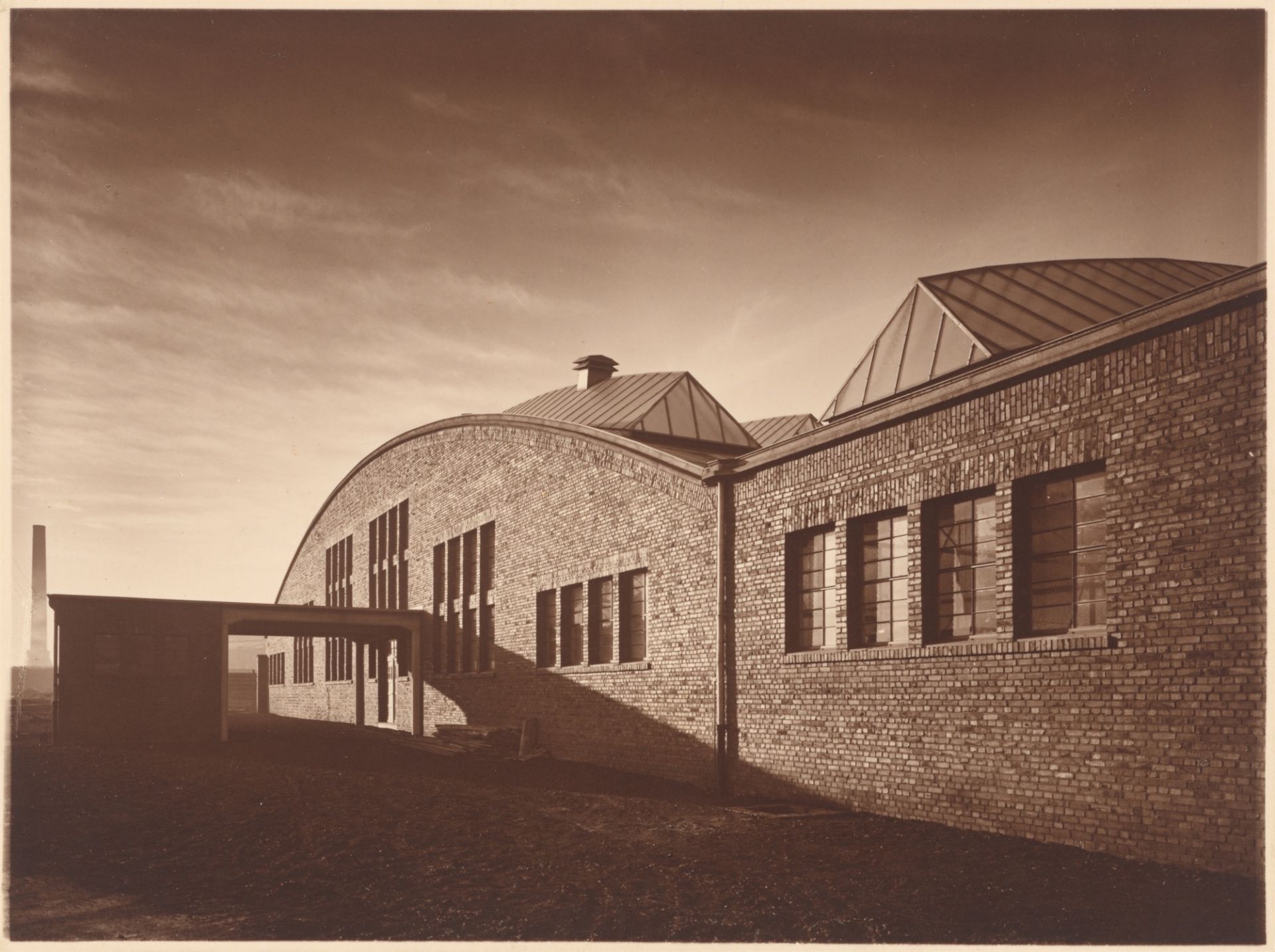 Werner Mantz. Reifenfabrik Englebert in Aachen. 1929 - Bild 2 aus 2