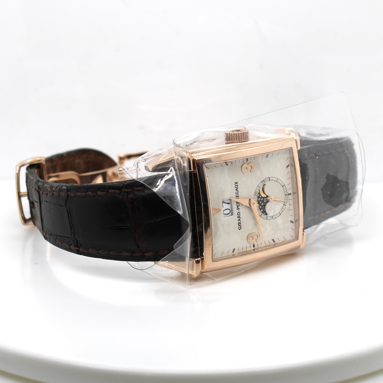 Girard Perregaux Vintage 1945 XXL Rose Gold Date and Moon Automatic - Image 8 of 9