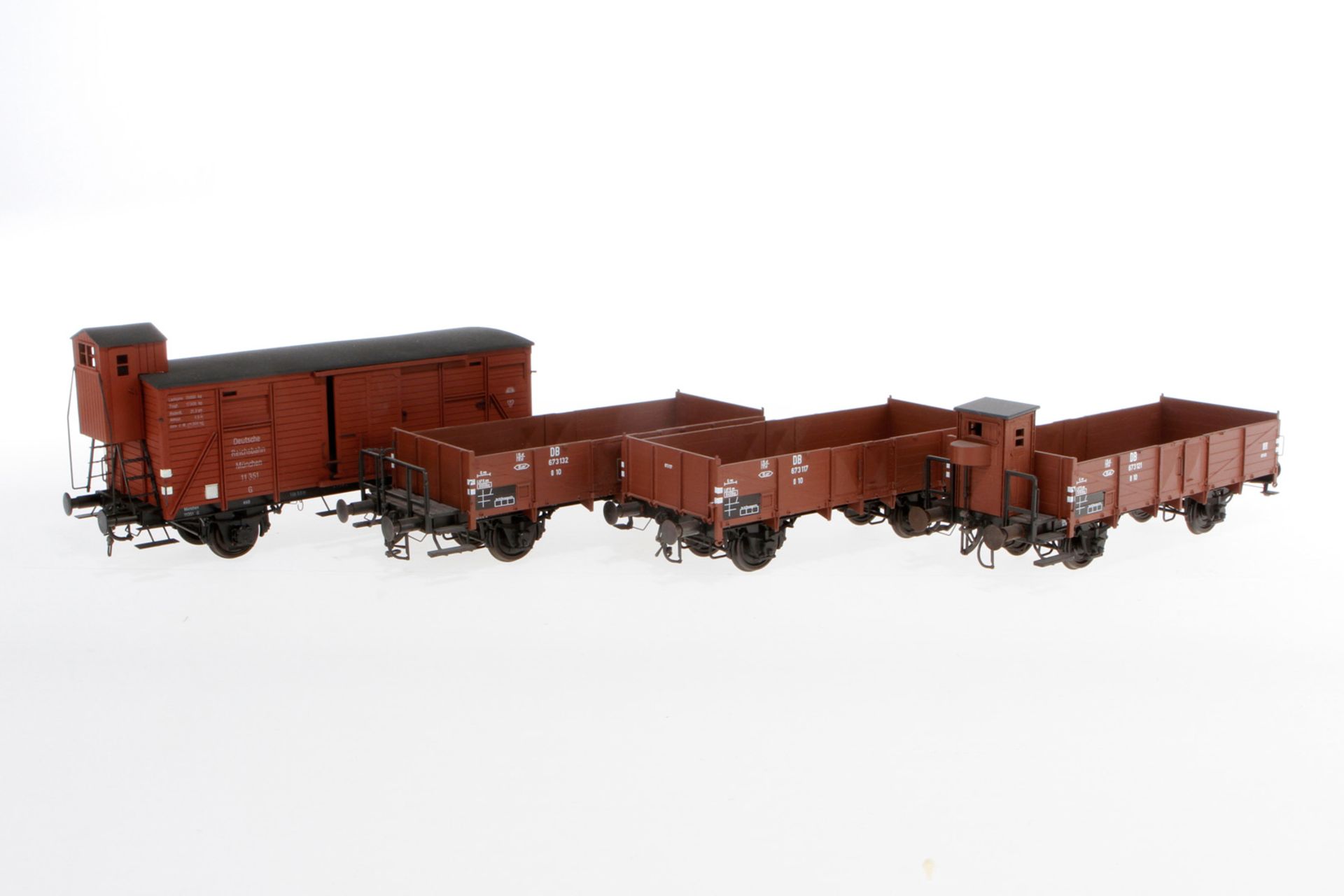 4 Güterwagen, S 0, Kunststoff, braun, Alterungsspuren, Z 3