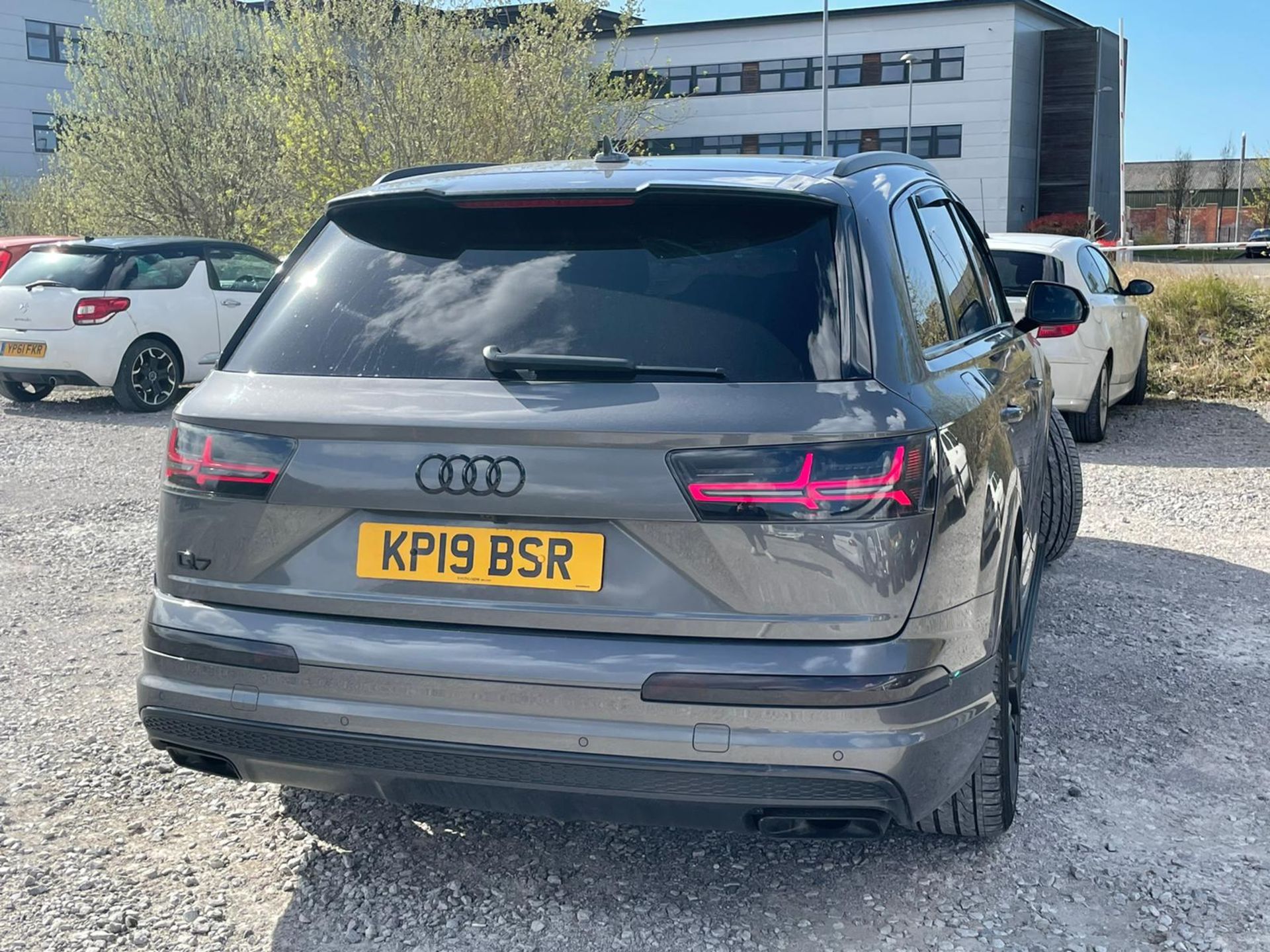 2019 Audi Q7 Black edition. LOW BUYERS PREMIUM of 8% - Image 5 of 18