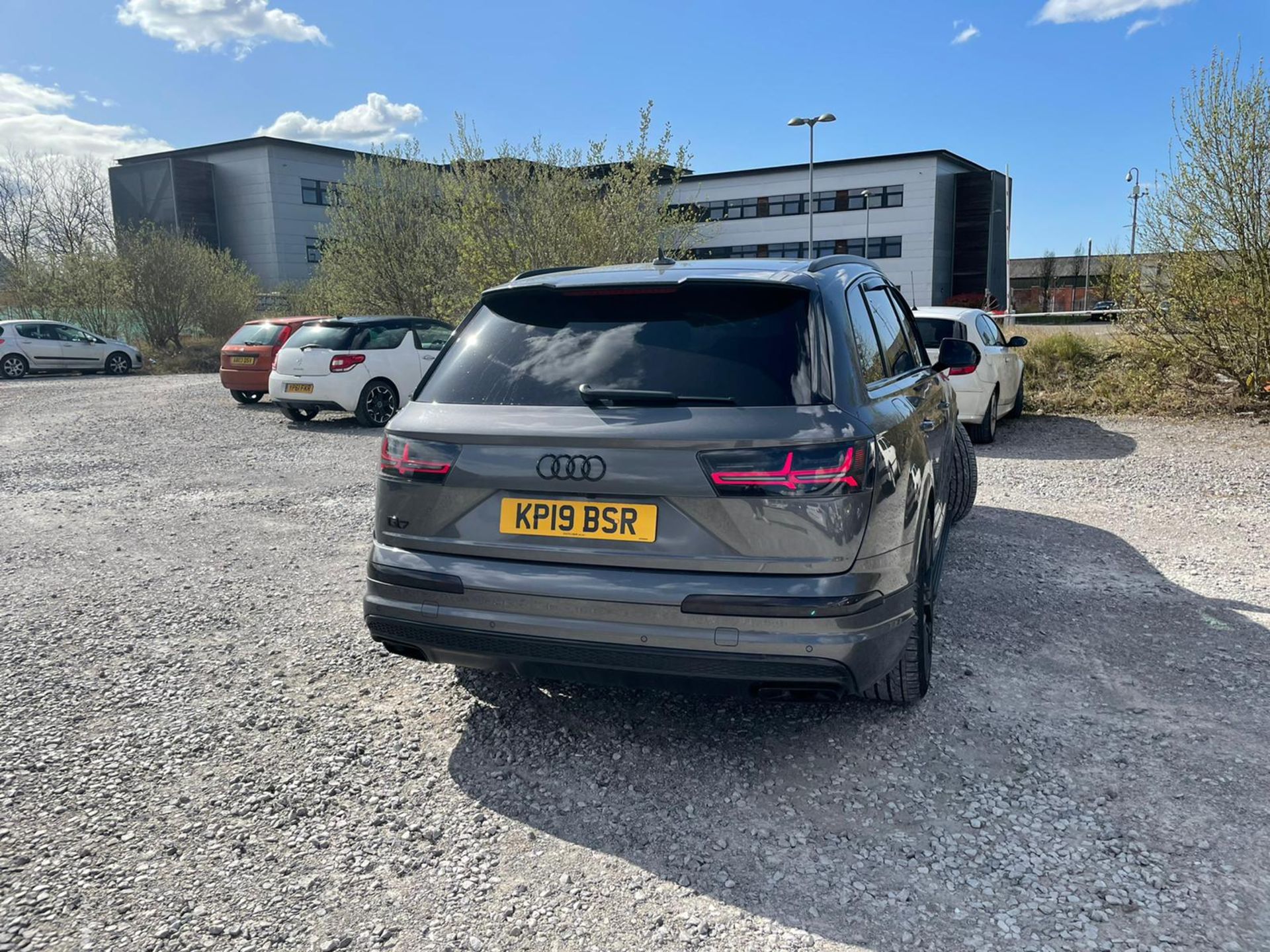 2019 Audi Q7 Black edition. LOW BUYERS PREMIUM of 8% - Image 7 of 18