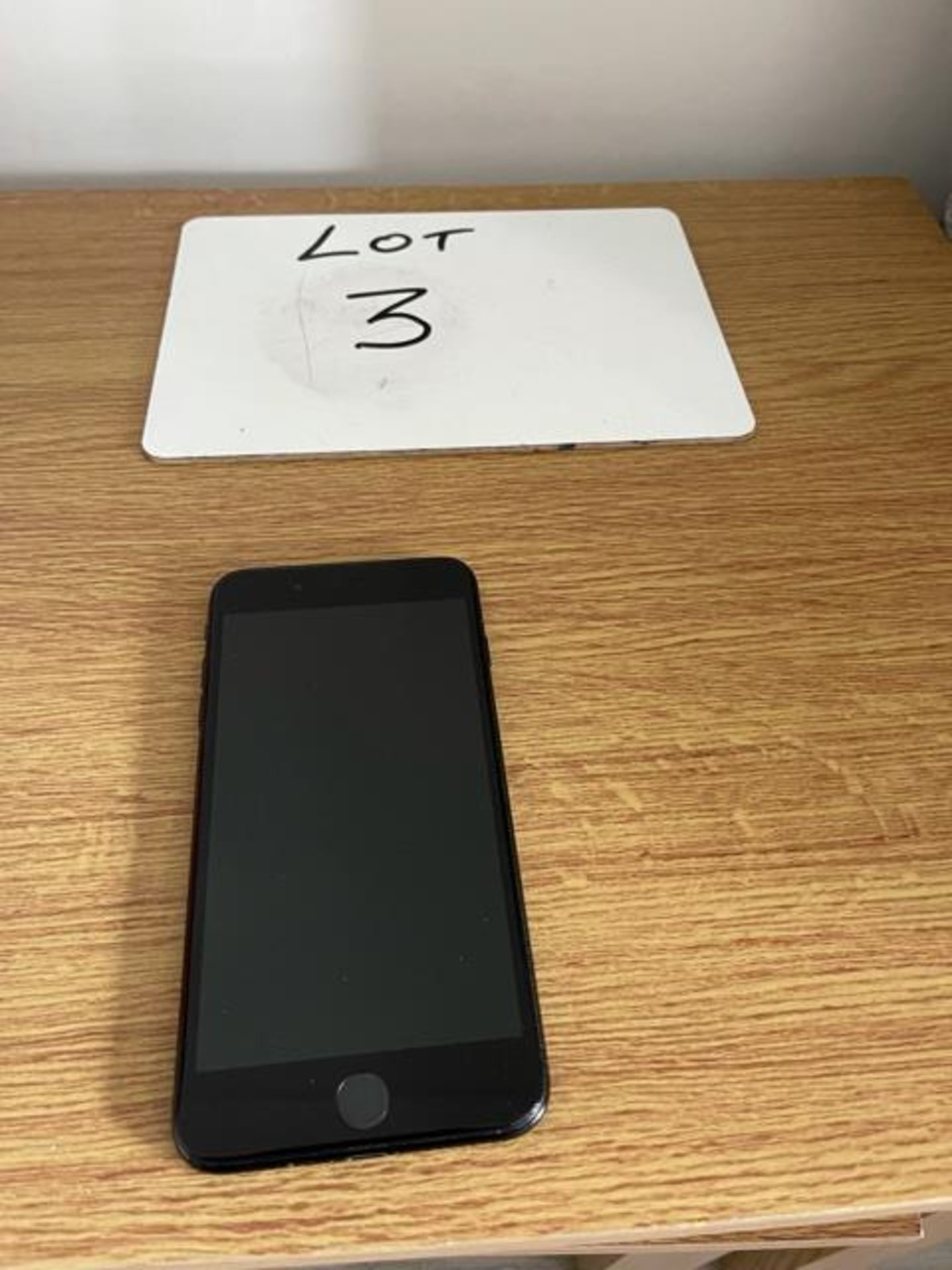 Apple iPhone 7 Plus 32gb. 90% battery health or better