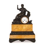 OROLOGIO A PENDOLO DA APPOGGIO IN MARMO E BRONZO PATINATO CON FIGURA DI FILOSOFO, FRANCIA, META' X