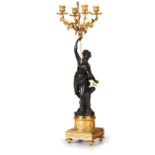 COPPIA DI CANDELABRI IN BRONZO DORATO E PATINATO, XIX SECOLO