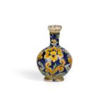 BOTTIGLIA IN MAIOLICA POLICROMA, FORNACE PROBABILMENTE LO NOBILE, CALTAGIRONE, XVIII SECOLO