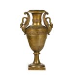 GRANDE VASO DECORATIVO IN BRONZO DORATO, XIX SECOLO