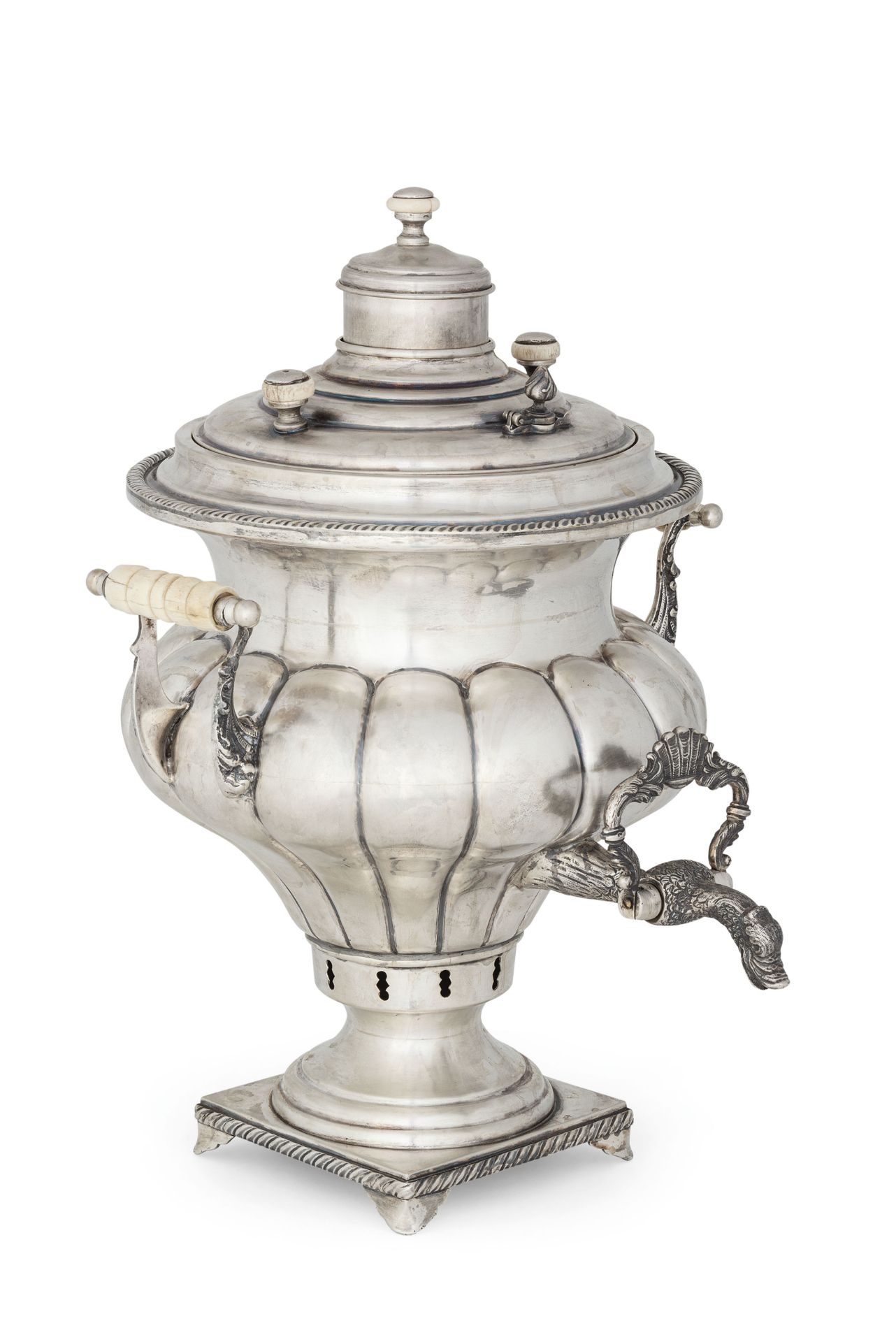 SAMOVAR IN ARGENTO E OSSO, SAN PIETROBURGO, 1884